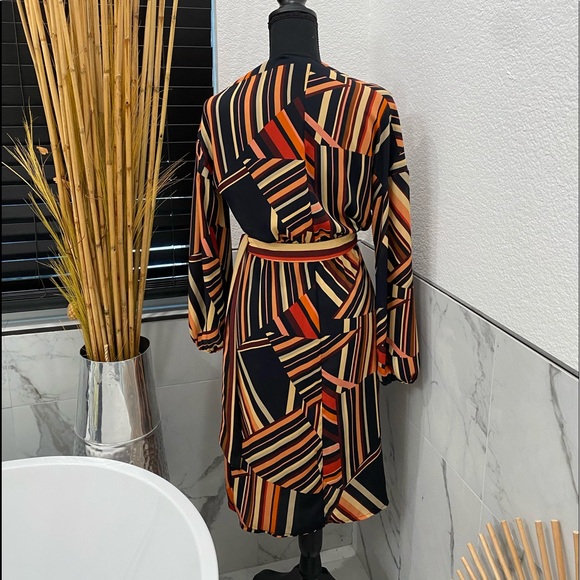 Dress - Picture 4 of 5